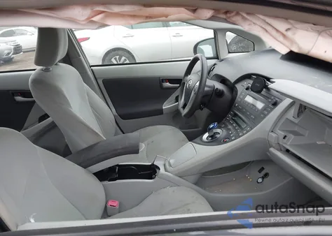 2011 Toyota Prius Three z USA, uszkodzony, nr VIN JTDKN3DU6B5321328